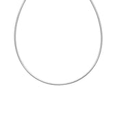 Fine jewellery, silver jewellery, tarnish-free, hypoallergenic, Close up of a 2.5mm diameter Silver necklace on a white background