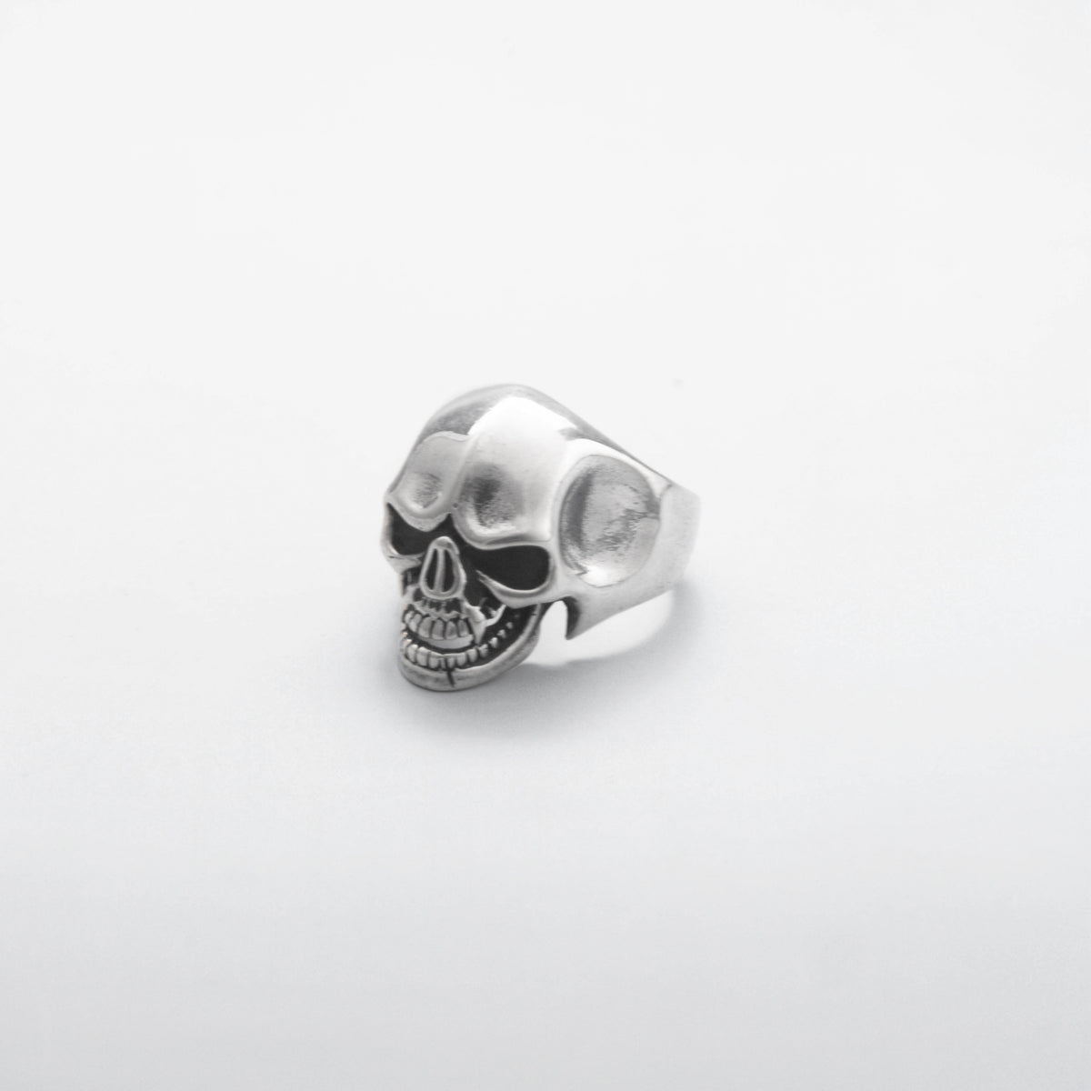 Silver Gothic Skull Ring